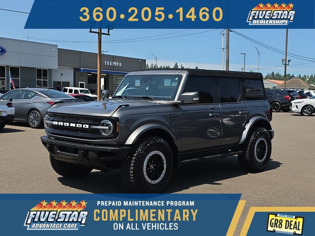 2021 Ford Bronco Outer Banks in Carbonized Gray Metallic — front three-quarter view